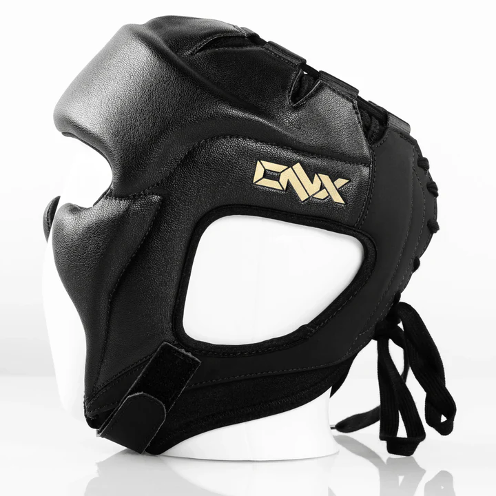 Il casco MMA ONX è ultraleggero.